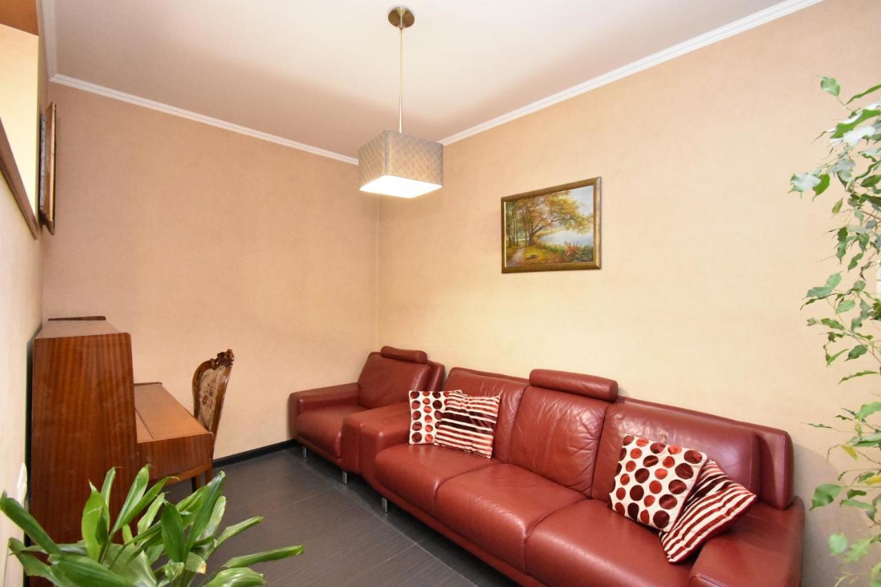 Dos Guest House Yerevan Ngoại thất bức ảnh