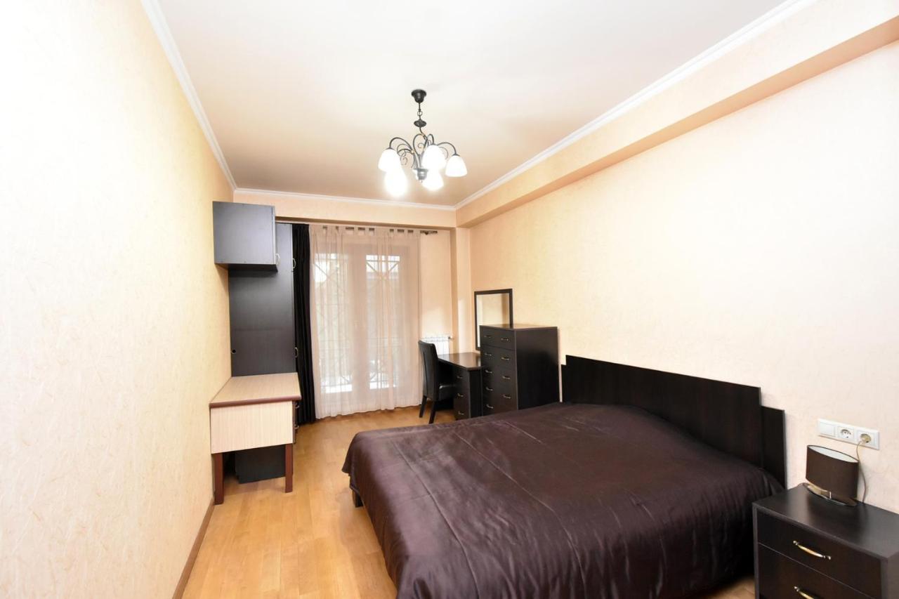 Dos Guest House Yerevan Ngoại thất bức ảnh