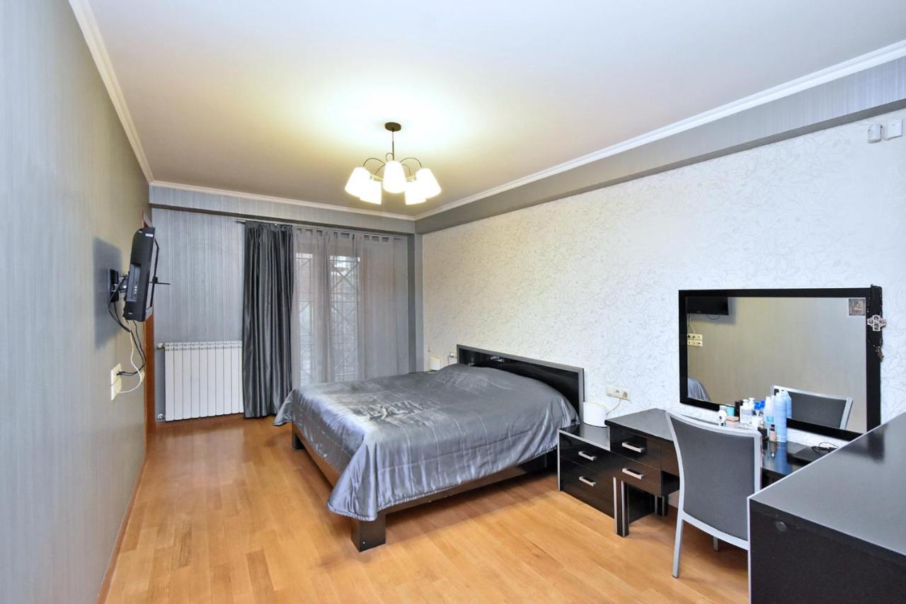 Dos Guest House Yerevan Ngoại thất bức ảnh